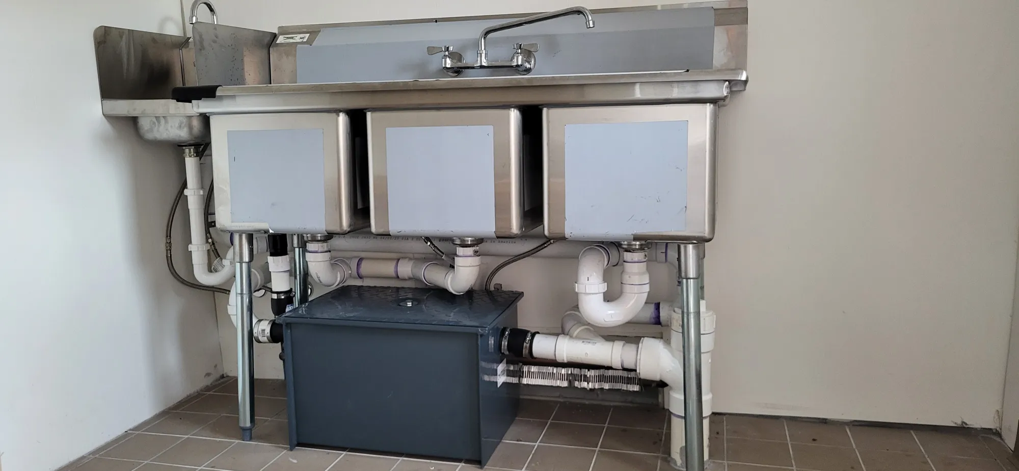 Commercial Sink